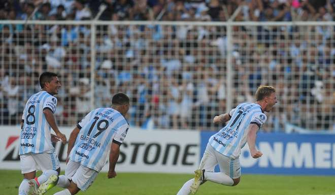 Soi kèo Tucuman - Arsenal Sarandi