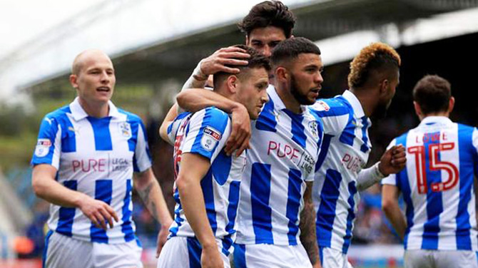 Soi kèo Huddersfield – Swansea