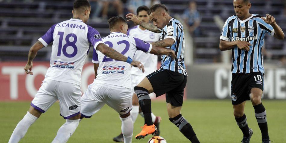 Soi kèo Gremio – Defensor