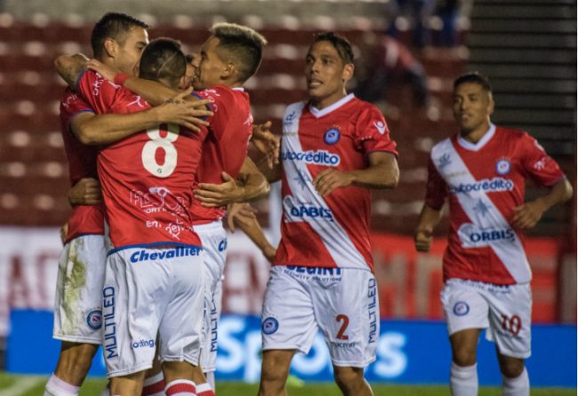 Soi kèo Argentinos Juniors – Lanus