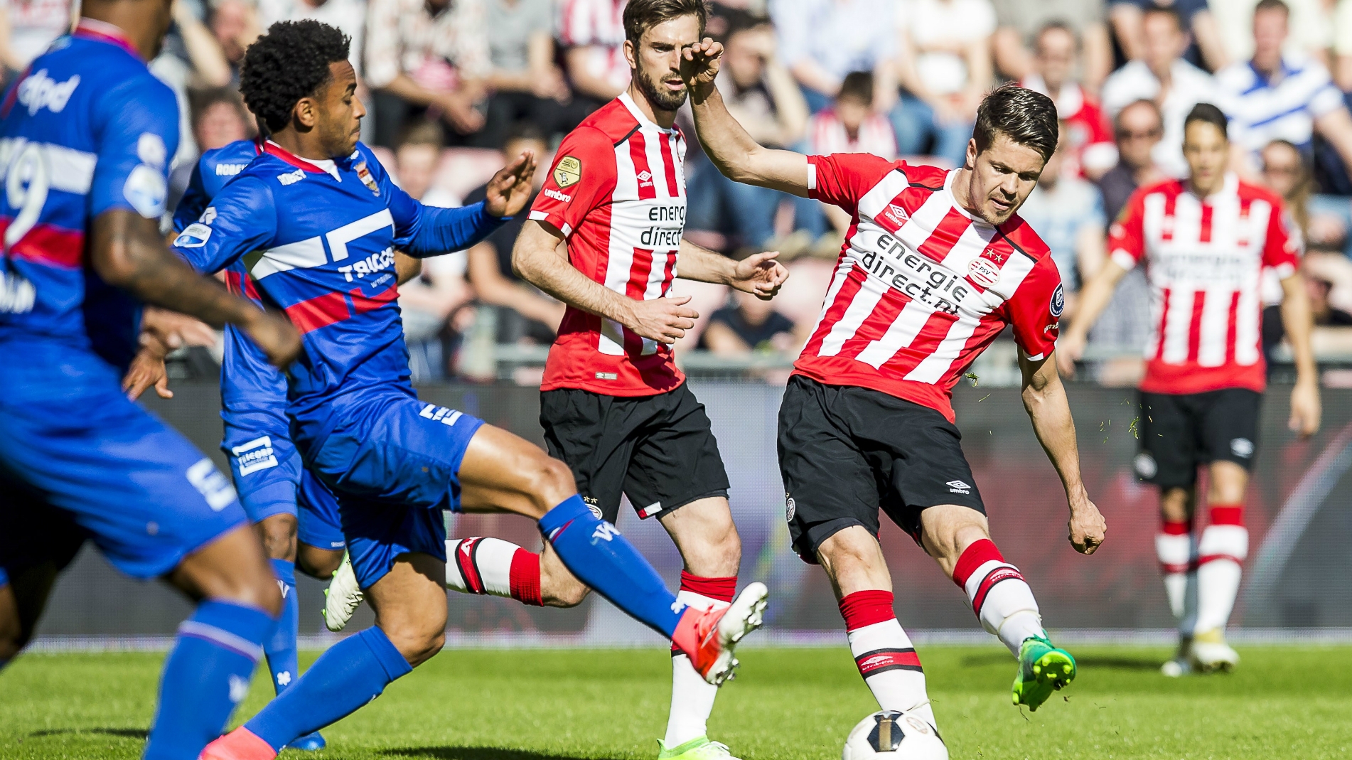 Soi kèo PSV - Willem II