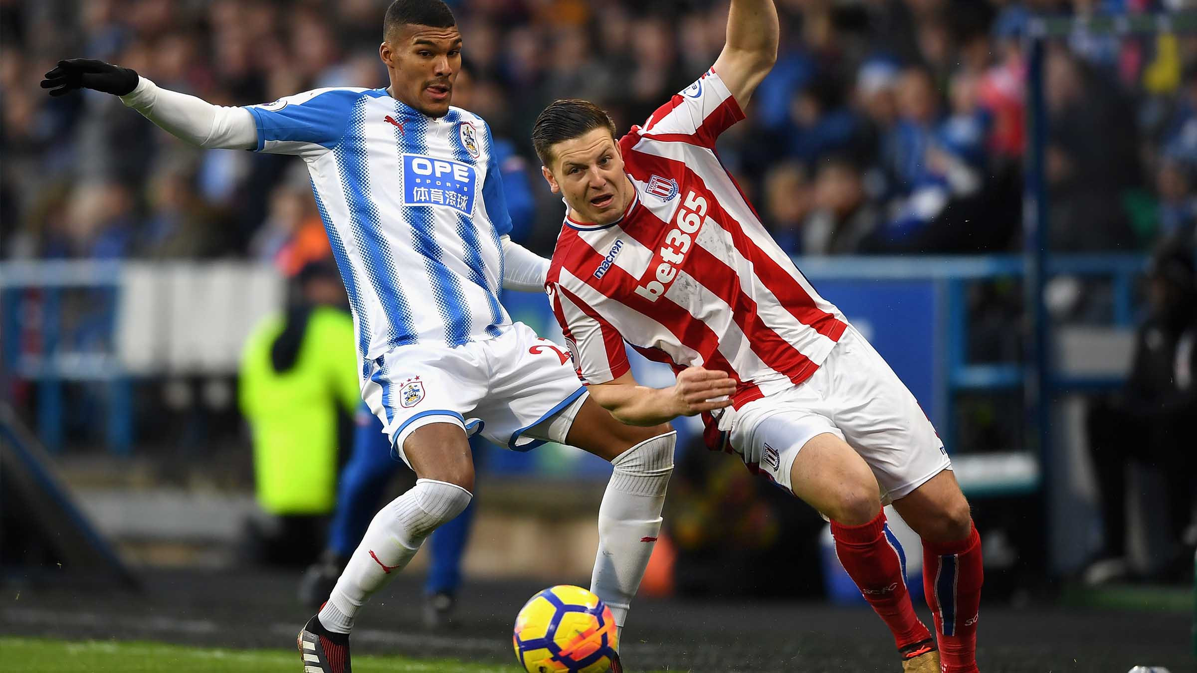 Soi kèo Stoke – Huddersfield