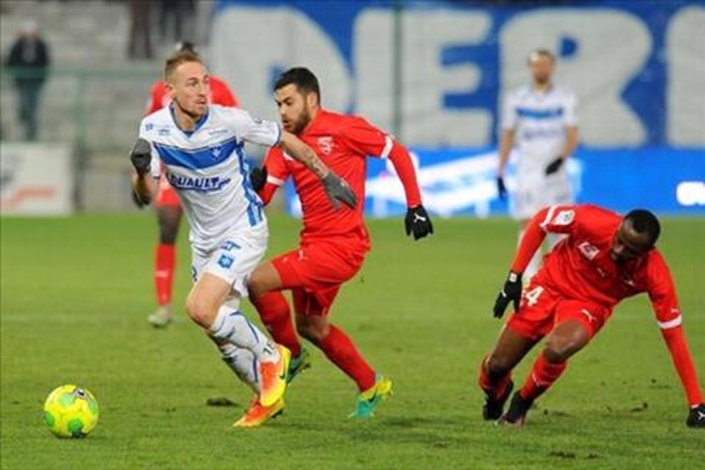 Soi kèo Nimes – Guingamp