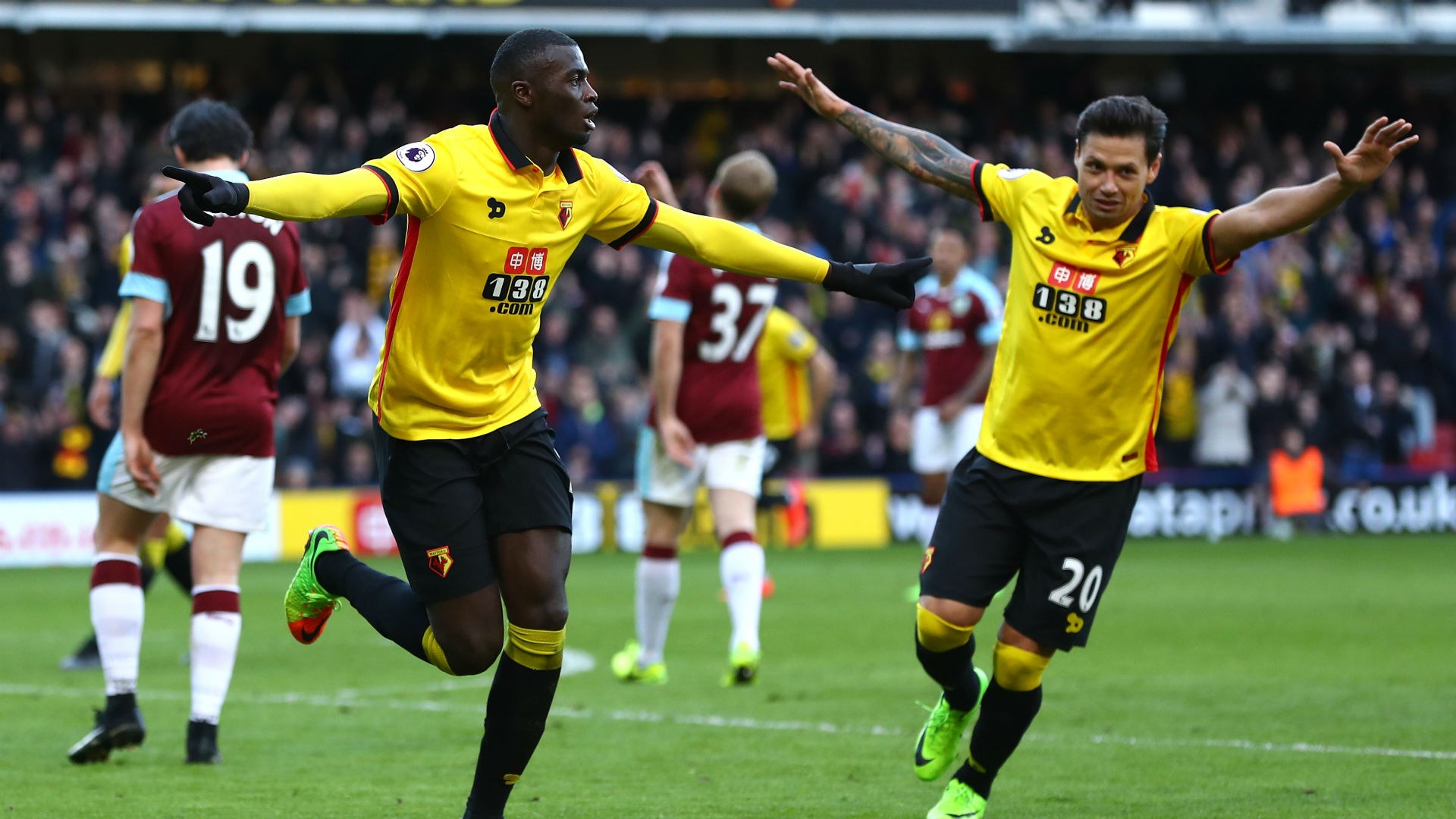 Soi kèo Watford - Huddersfield