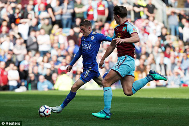 Soi kèo Huddersfield – Burnley