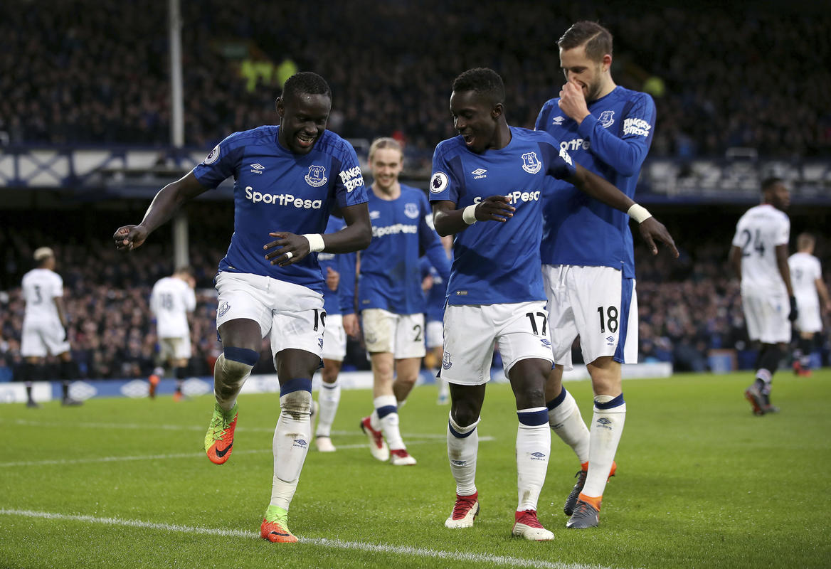 Soi kèo Millwall – Everton