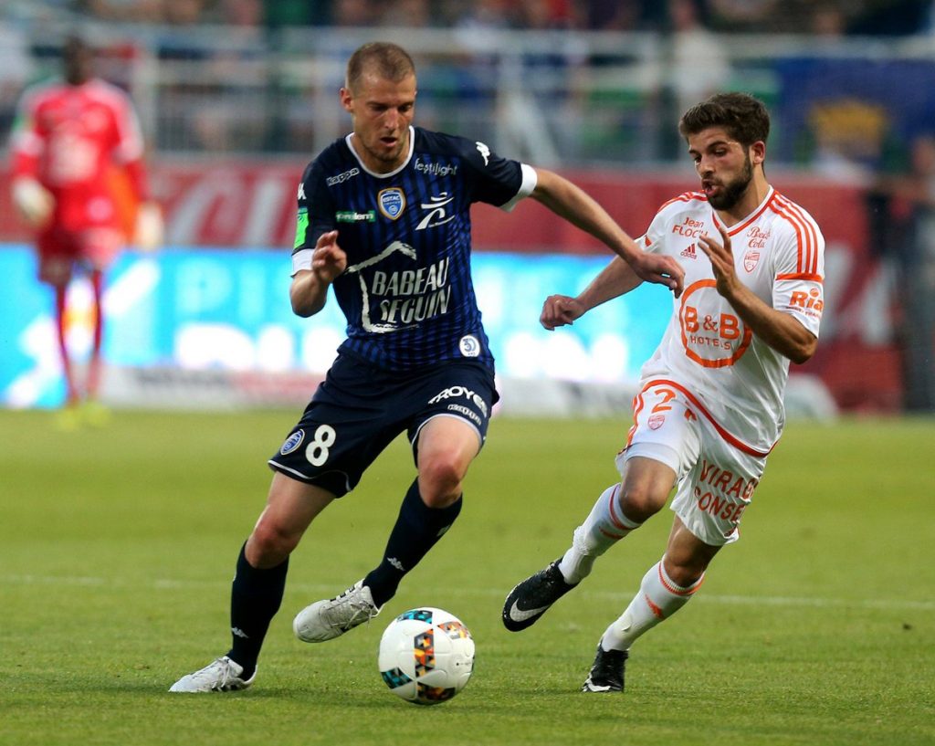 Soi kèo Auxerre – Troyes