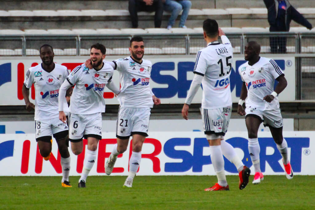 Soi kèo Amiens - Lille