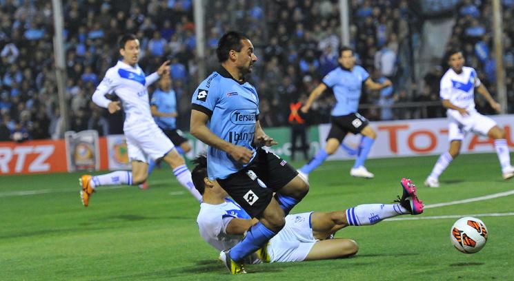 Soi kèo Tucuman - Velez Sarsfield