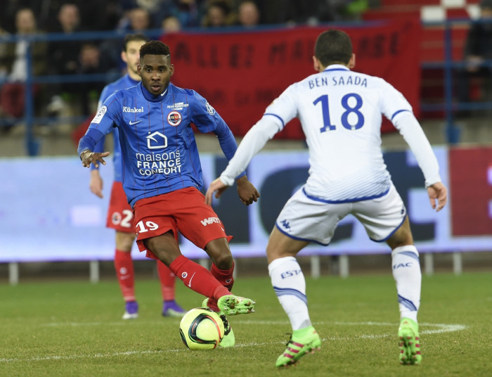 Soi kèo Caen - Troyes, 1h00 ngày 29/10