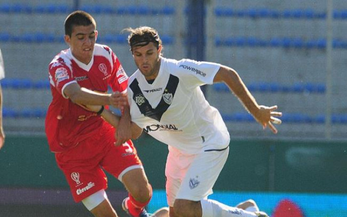 Soi kèo Huracan - Velez Sarsfield, 07h30 ngày 21/11