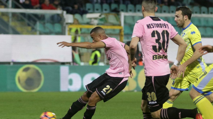 Soi kèo Pescara - Palermo, 2h30 ngày 4/10