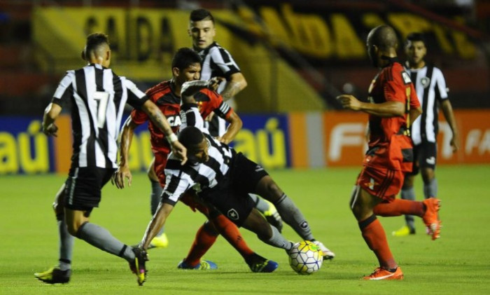 Soi kèo Recife – Botafogo, 06h00 ngày 09/11