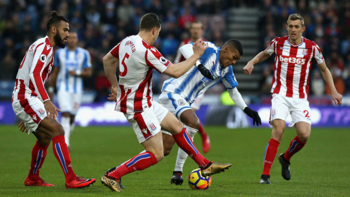 Soi kèo Stoke - Huddersfield, 22h00 ngày 20/1