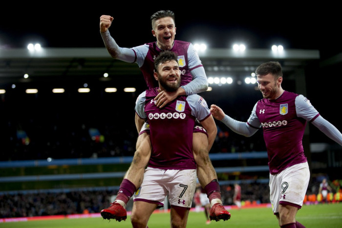 Soi kèo Aston Villa - West Ham, 01h45 ngày 26/7