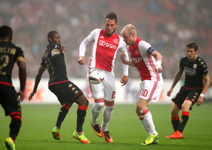 Soi kèo Ajax - Standard Liege, 01h30 ngày 15/8