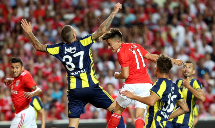 Soi kèo Fenerbahce – Benfica, 01h00 ngày 15/8