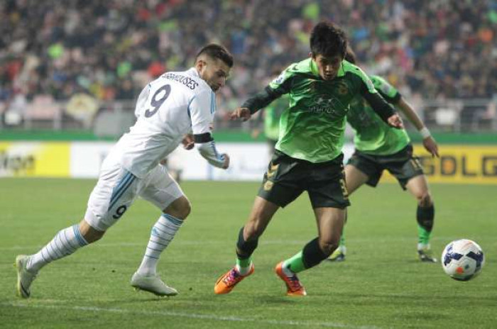 Soi kèo Jeonbuk Motors - Suwon Bluewings, 17h00 ngày 29/8