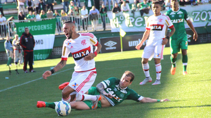 Soi kèo Vasco da Gama - Atletico Paranaense, 04h30 ngày 15/11