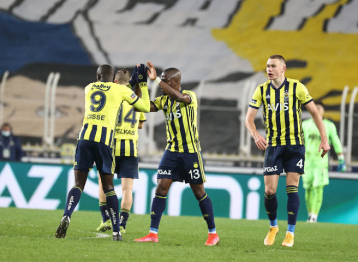 Soi kèo, dự đoán Konyaspor vs Fenerbahce, 23h15 ngày 29/8 – VĐQG Thổ Nhĩ Kỳ