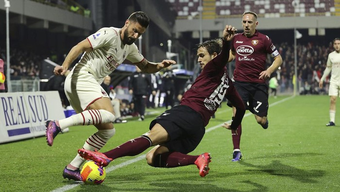 Soi kèo, dự đoán Salernitana vs Milan, 18h30 ngày 4/1 - Serie A