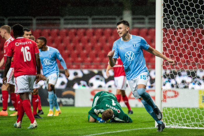 Soi kèo phạt góc Djurgardens vs Malmo, 00h00 ngày 18/7 - VĐQG Thụy Điển